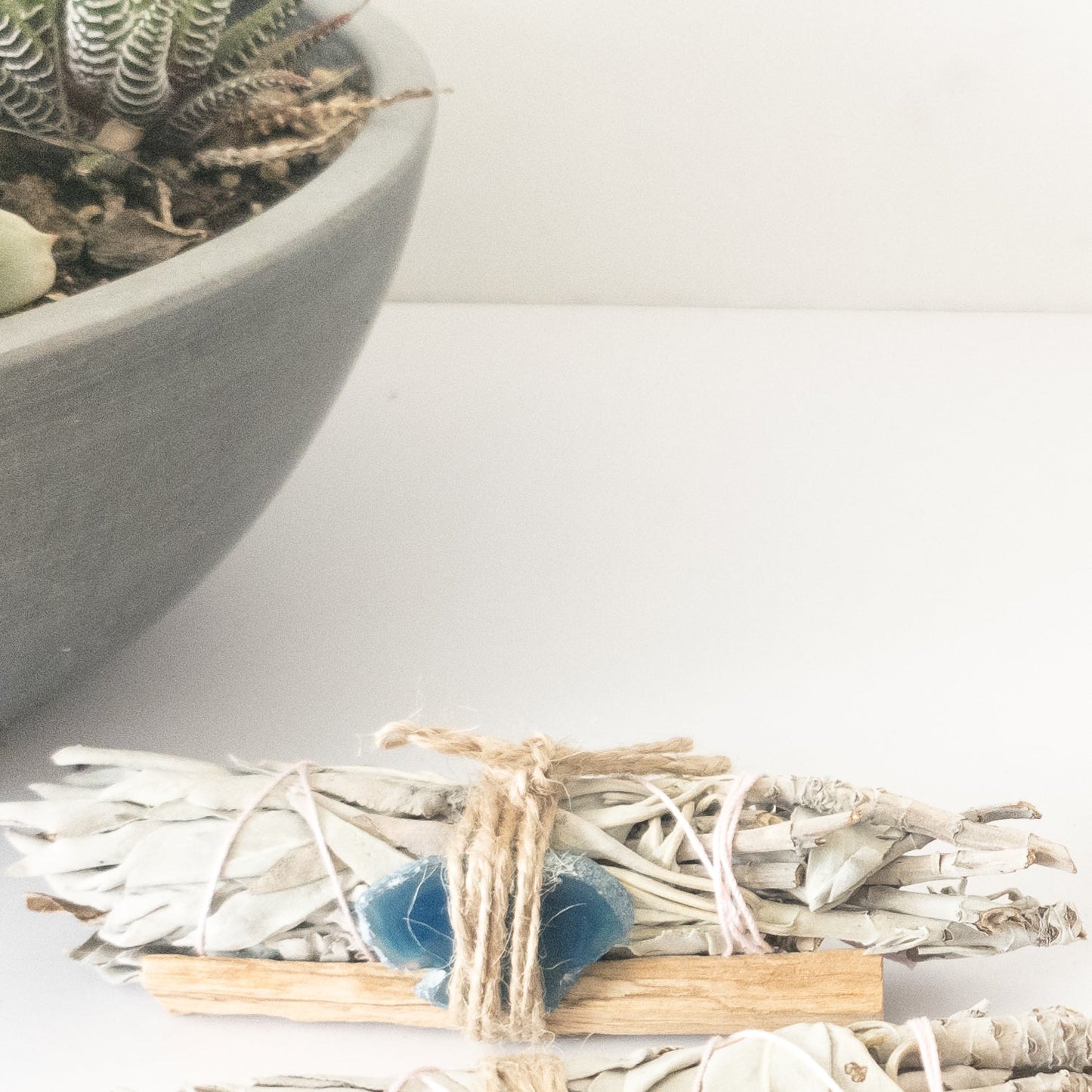 Palo Santo, Sage & Crystal Smudging Bundle – Energy Cleansing Kit with Choice of Tangerine Quartz or NEW Crystal